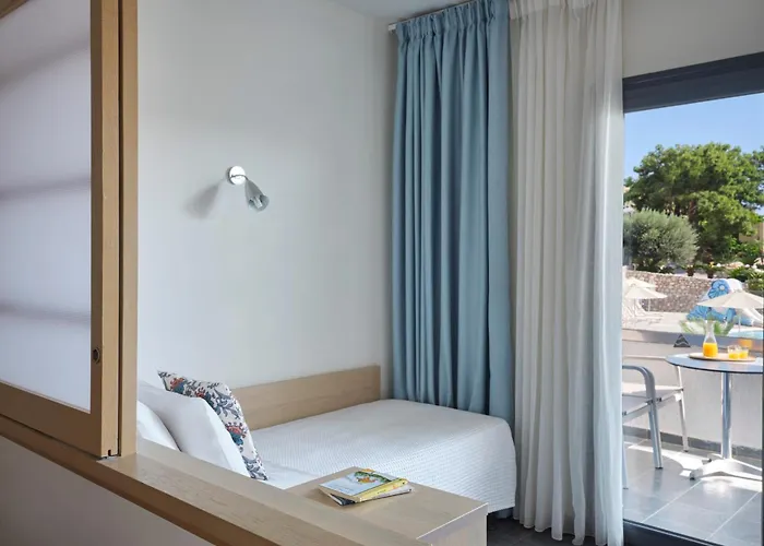Hotel Atlantica Mikri Poli Rhodes 4*