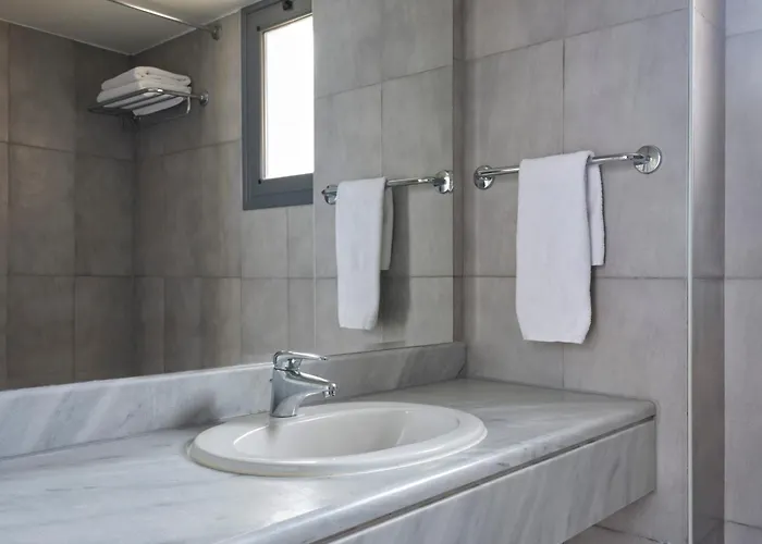 Atlantica Mikri Poli Rhodes فندق كولومبيا